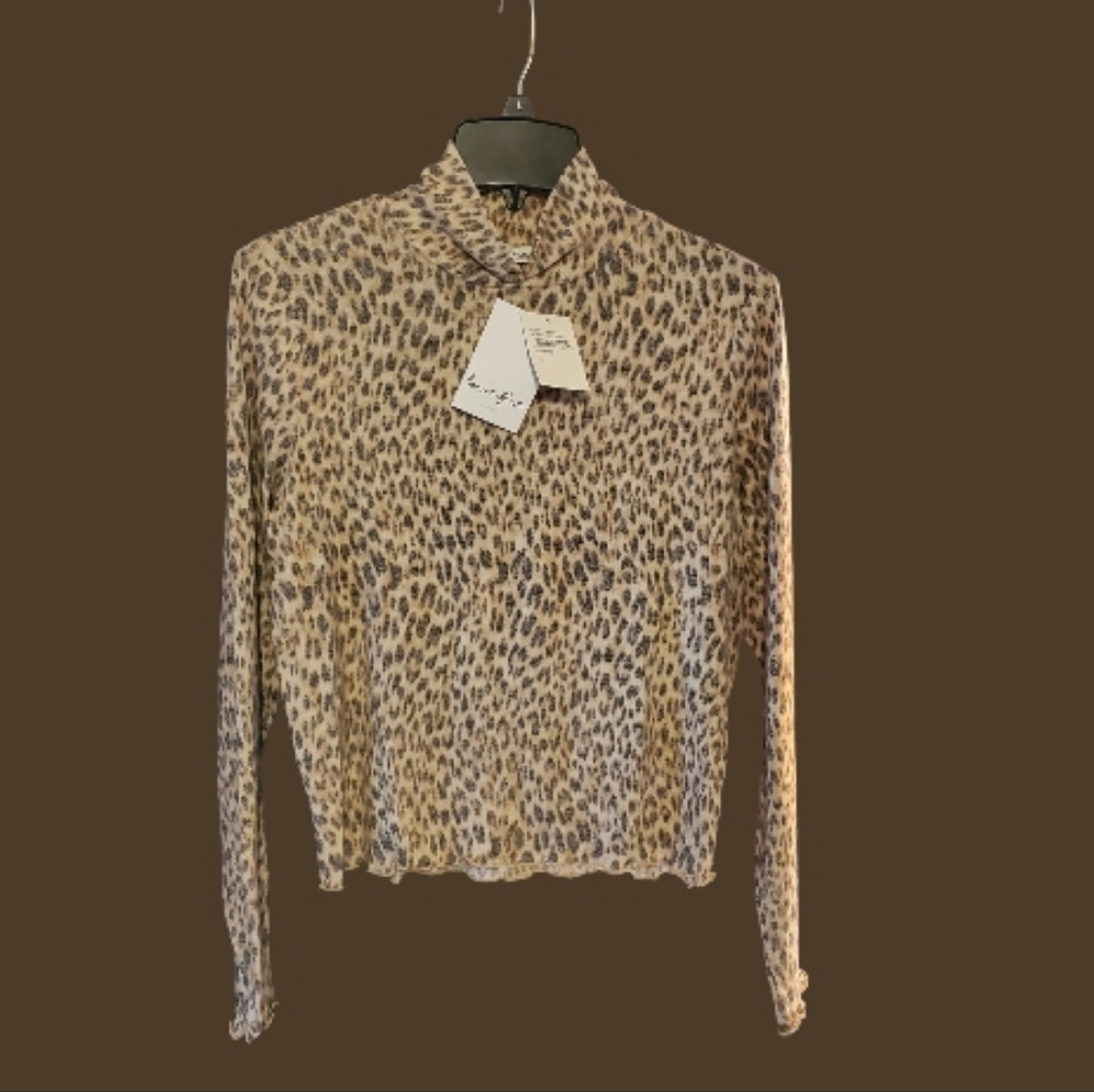 Love Fire Brushed Mock Neck Leopard Print Crop Top - Lettuce Edge